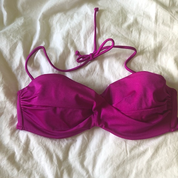 Two Victoria’s Secret bandeau swim tops 34C - Picture 9 of 10